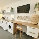 Lägenhet 24m² - Hopitaux Facultes Centre *